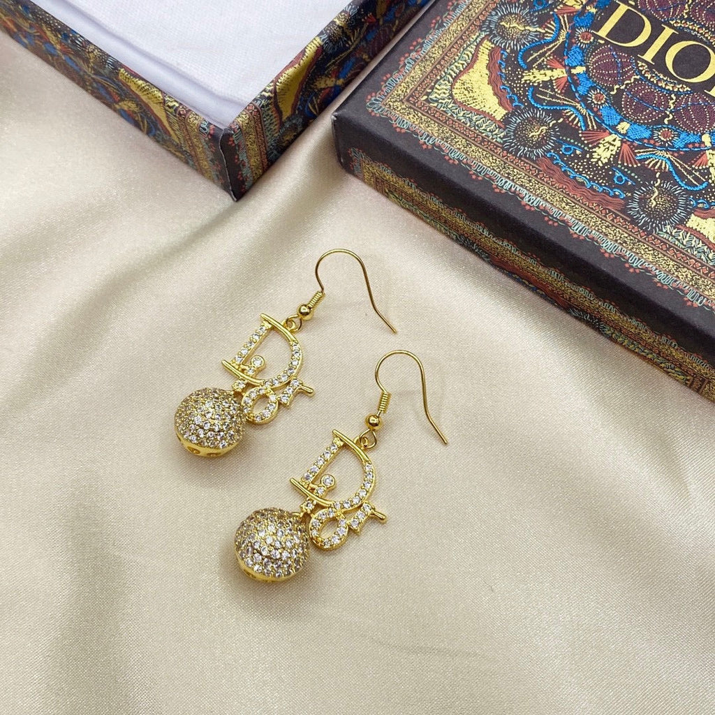 EN - Lux Earring DIR 003