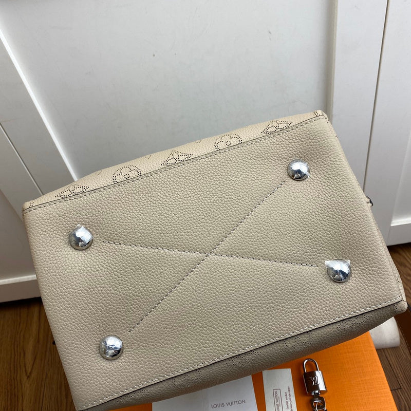 LOV2 Bags - Luxurious Bags  1833