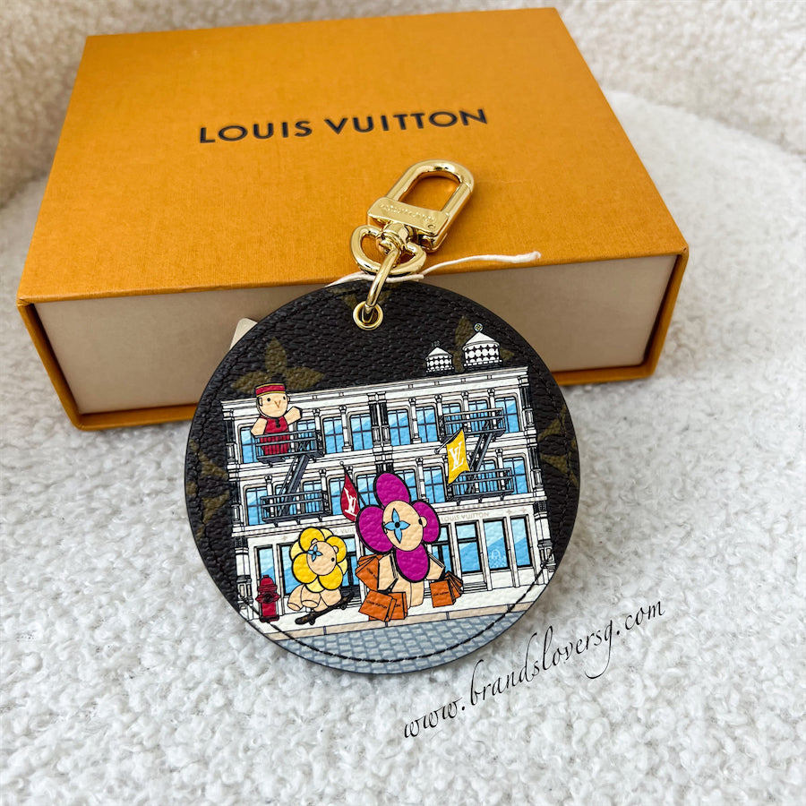 LV Christmas Animation 2022 New York Round Bag Charm in Monogram Canvas GHW