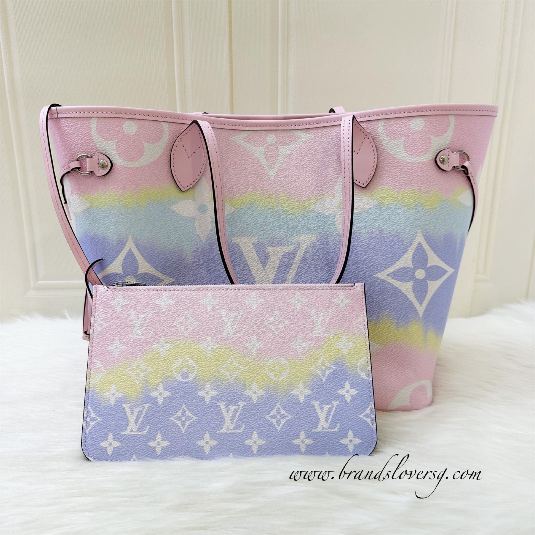 LV Neverfull MM in Escale Pastel in GHW