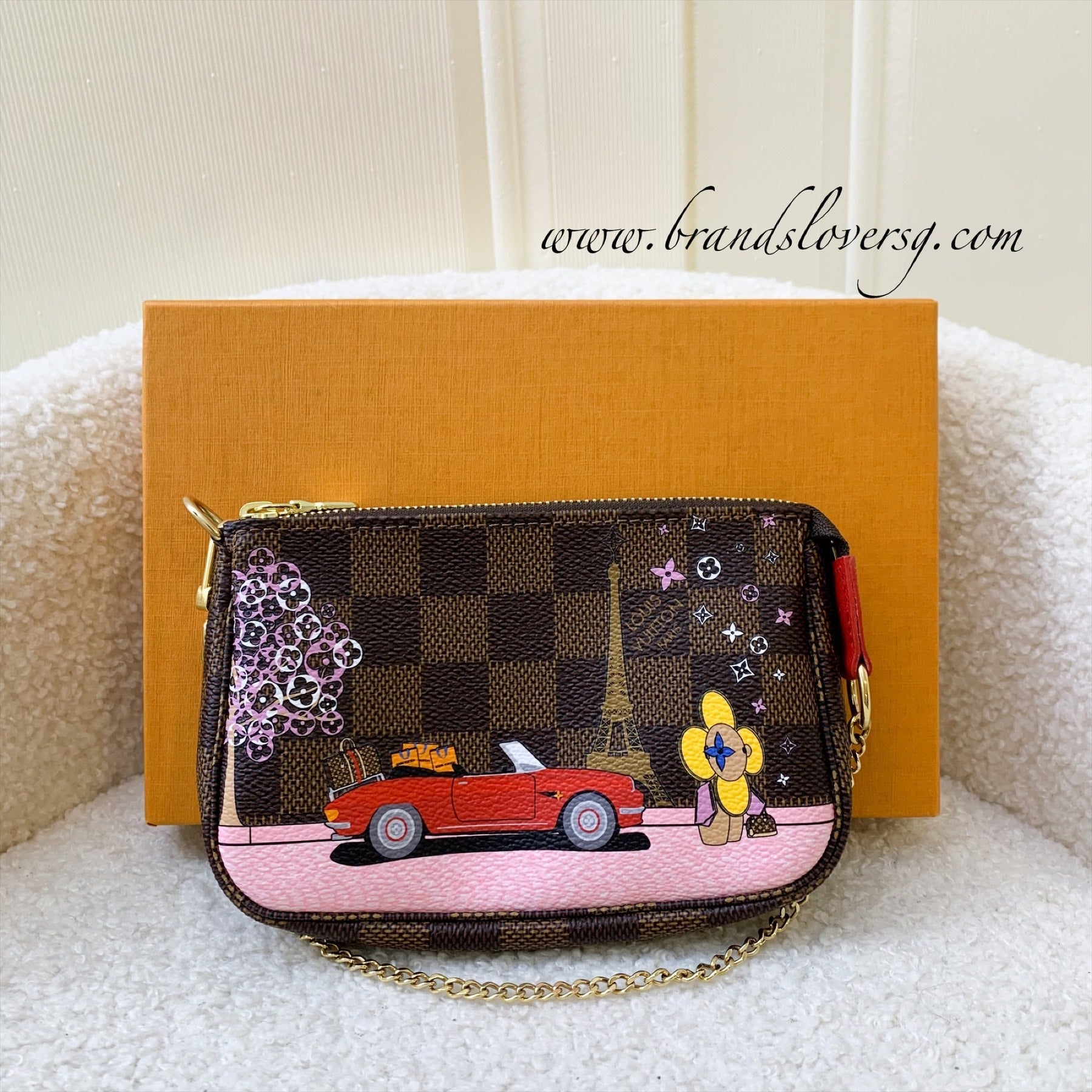 LV Mini Pochette Accessoires in Christmas 2019 Animation (Paris) Monogram Canvas