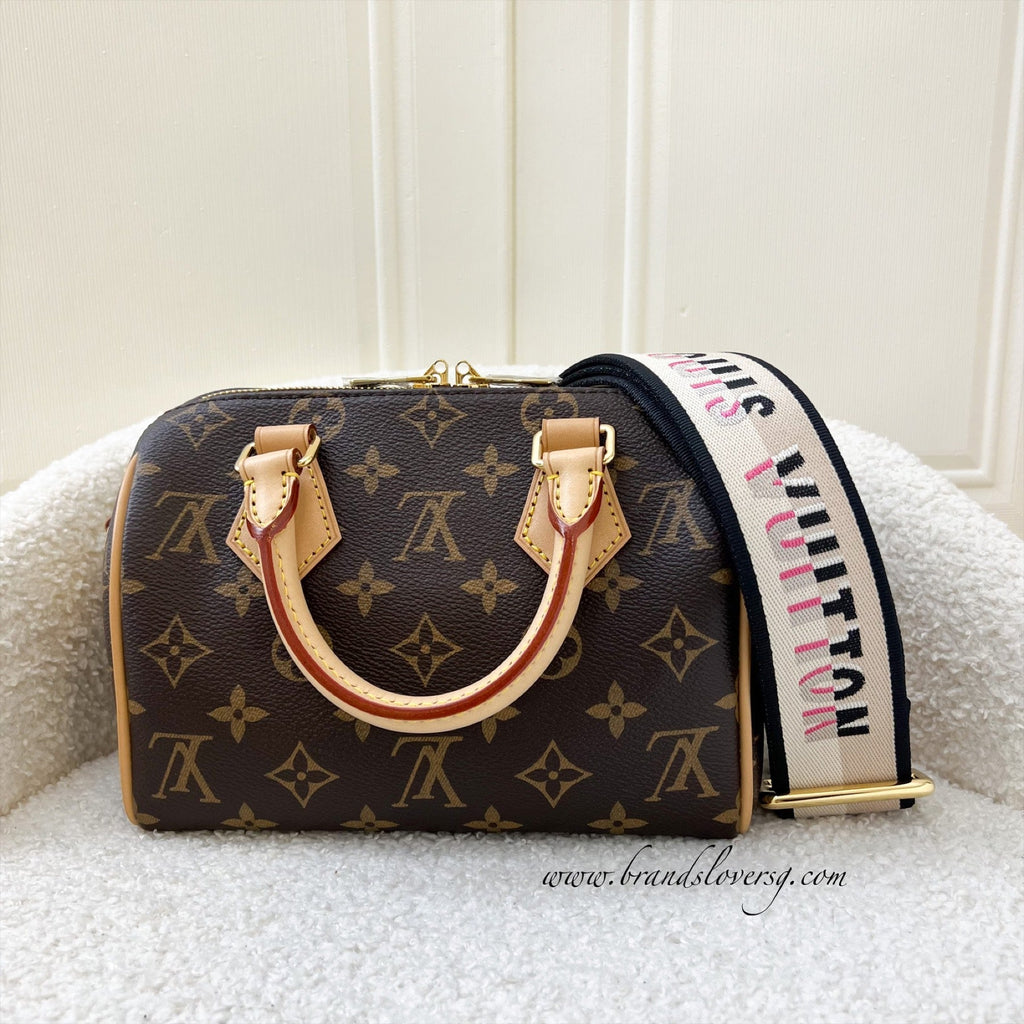 LV Speedy Bandouliere 20 in Monogram Canvas and Black Patterned Strap