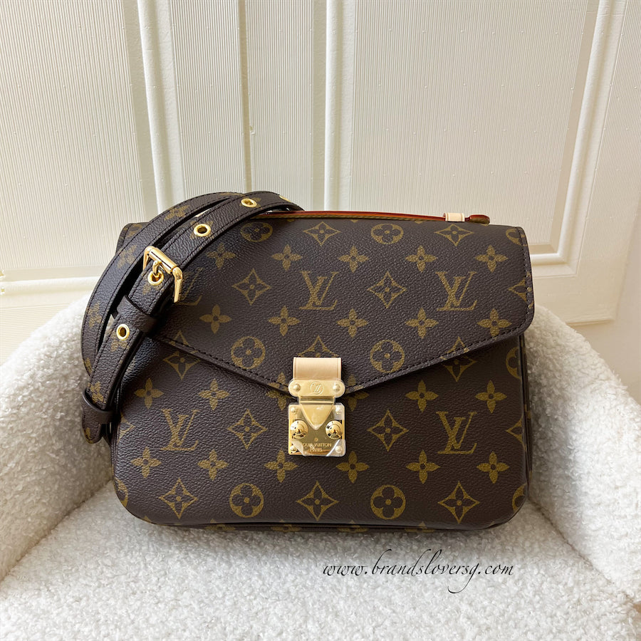 LV Pochette Metis in Monogram Canvas GHW