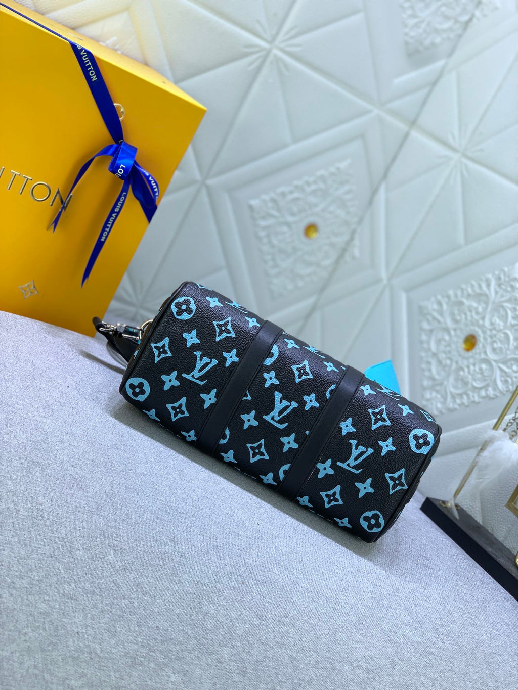 EN - New Bag LUV 643