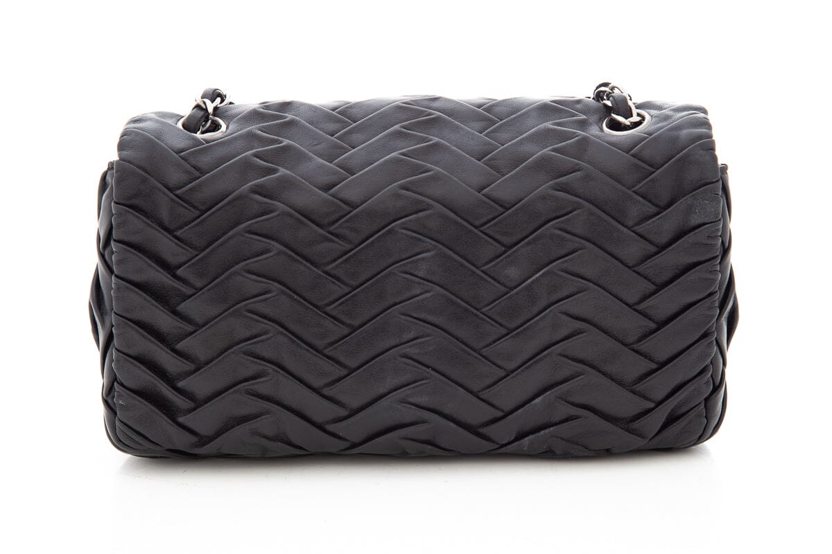 Chanel 2008 Black Lambskin Pleated Leather Single Flap Handbag