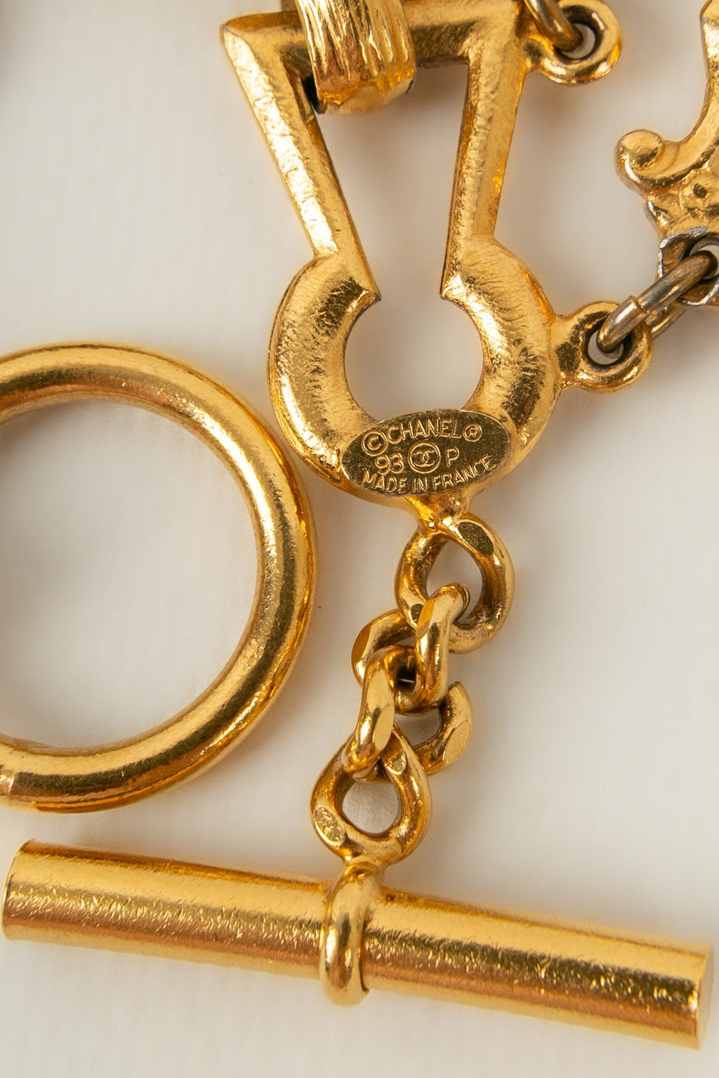 Iconique bracelet "clÃƒÆ’Ã‚Â©s" Chanel 1993
