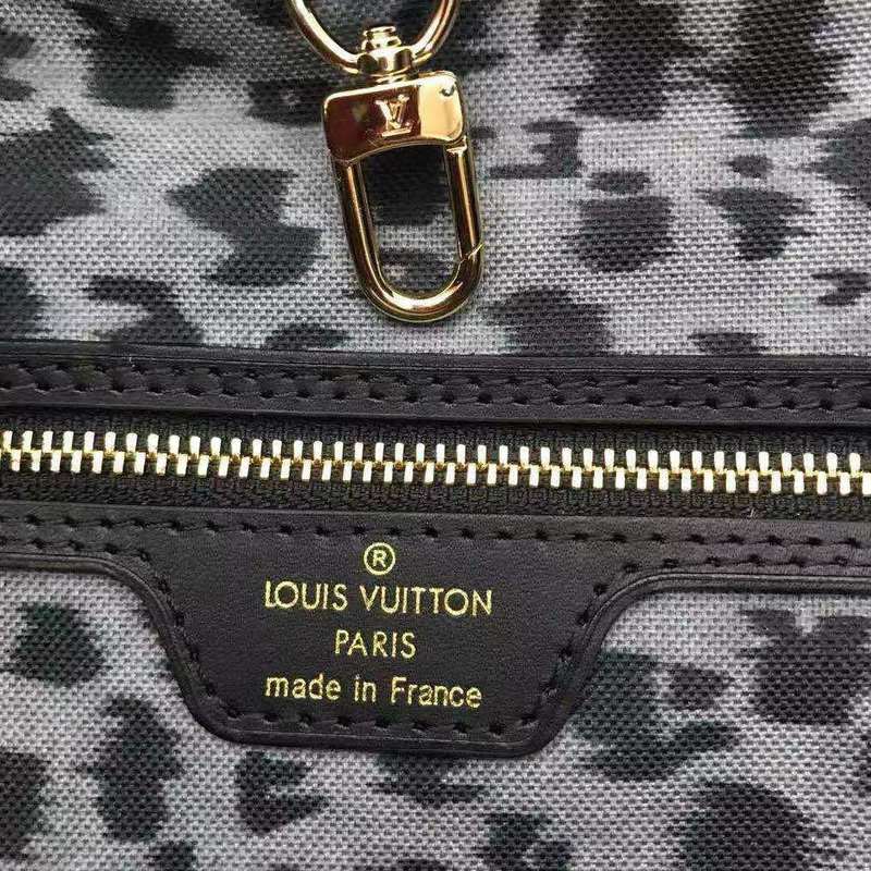 LOV2 Bags - Luxurious Bags  1116