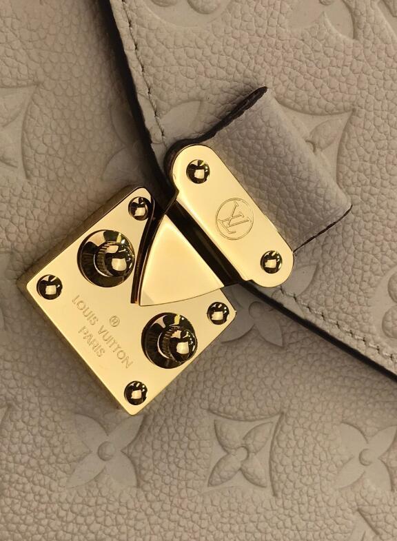 SAMC - LOV Bags - 1246