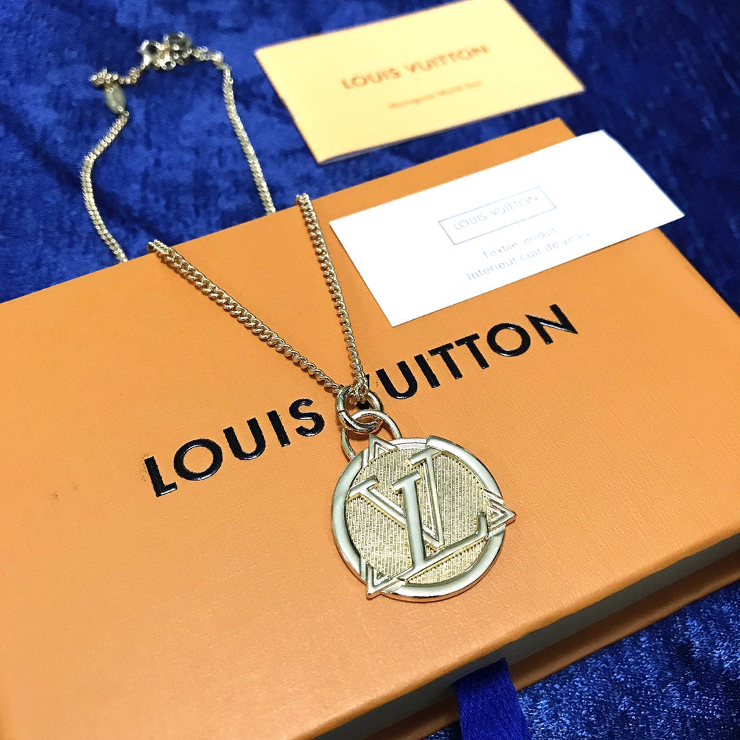 EN - Lux Necklace LUV026