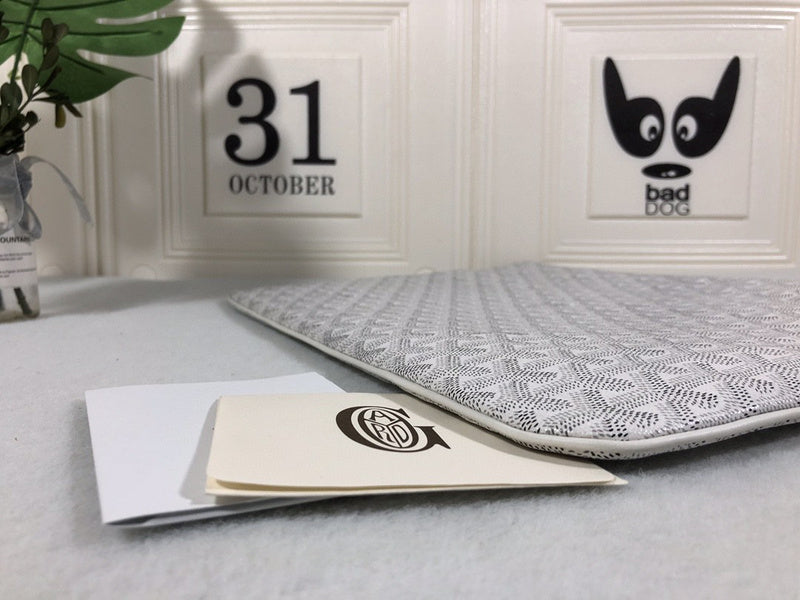 ELE - GOD Bags - 385
