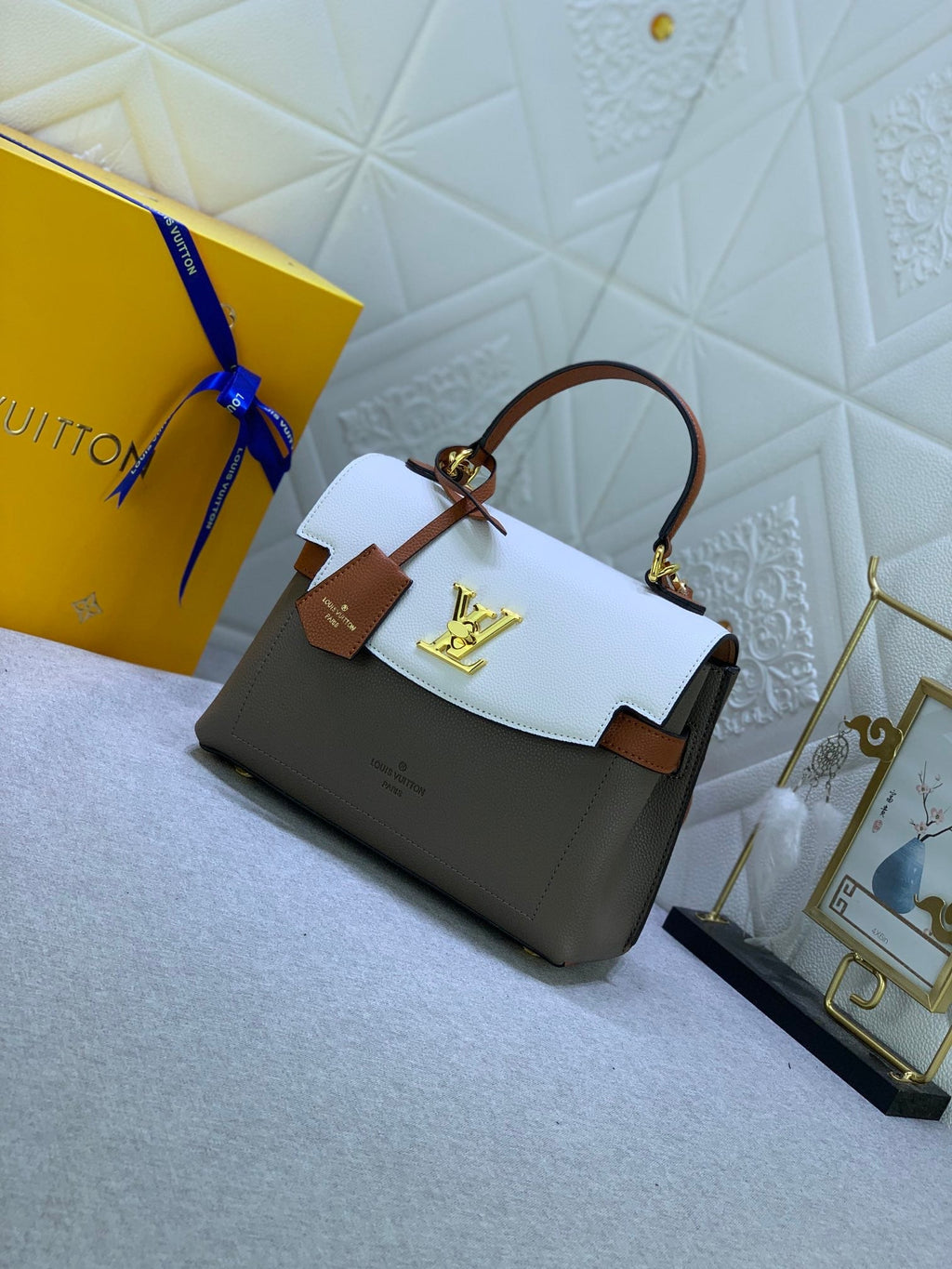 EN - Luxury Bags LUV 743