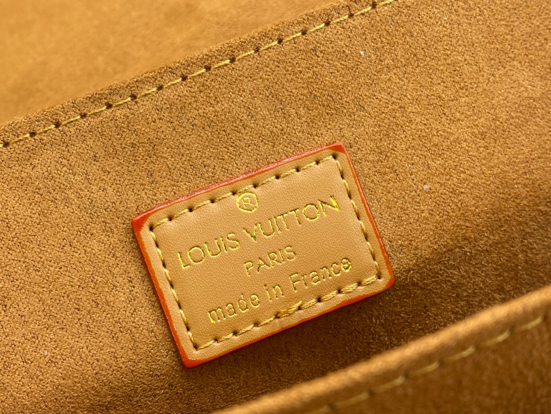 EN - Luxury Bags LUV 802
