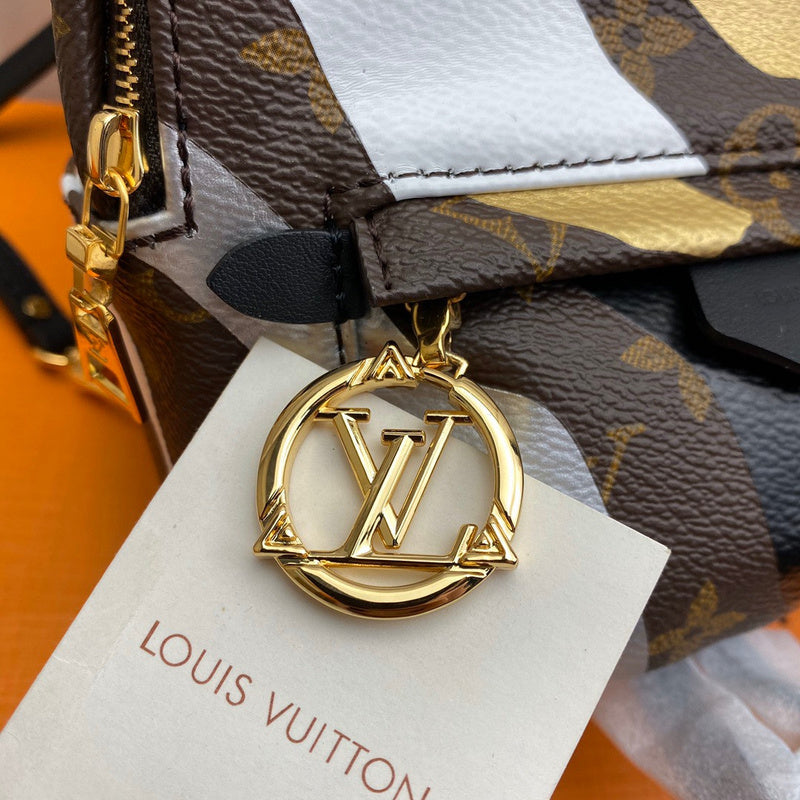 LOV2 Bags - Luxurious Bags  1851