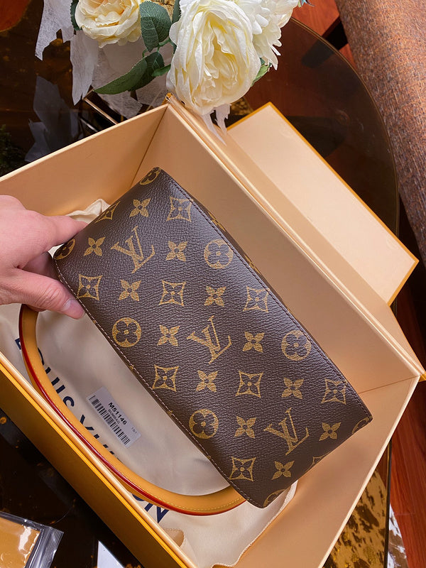 LOV2 Bags - Luxurious Bags  2616