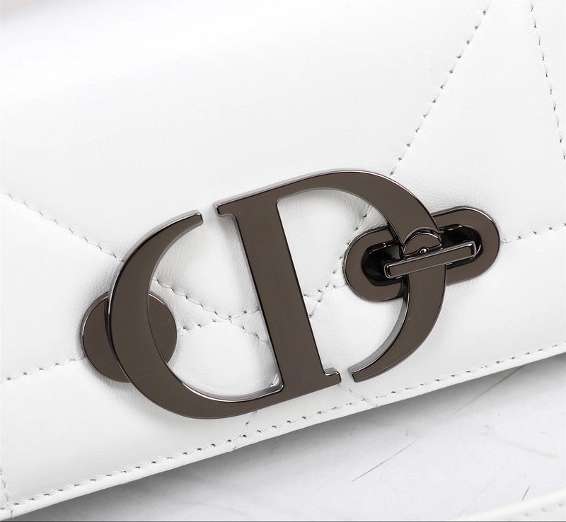 ELE - Dir Bags - 1824
