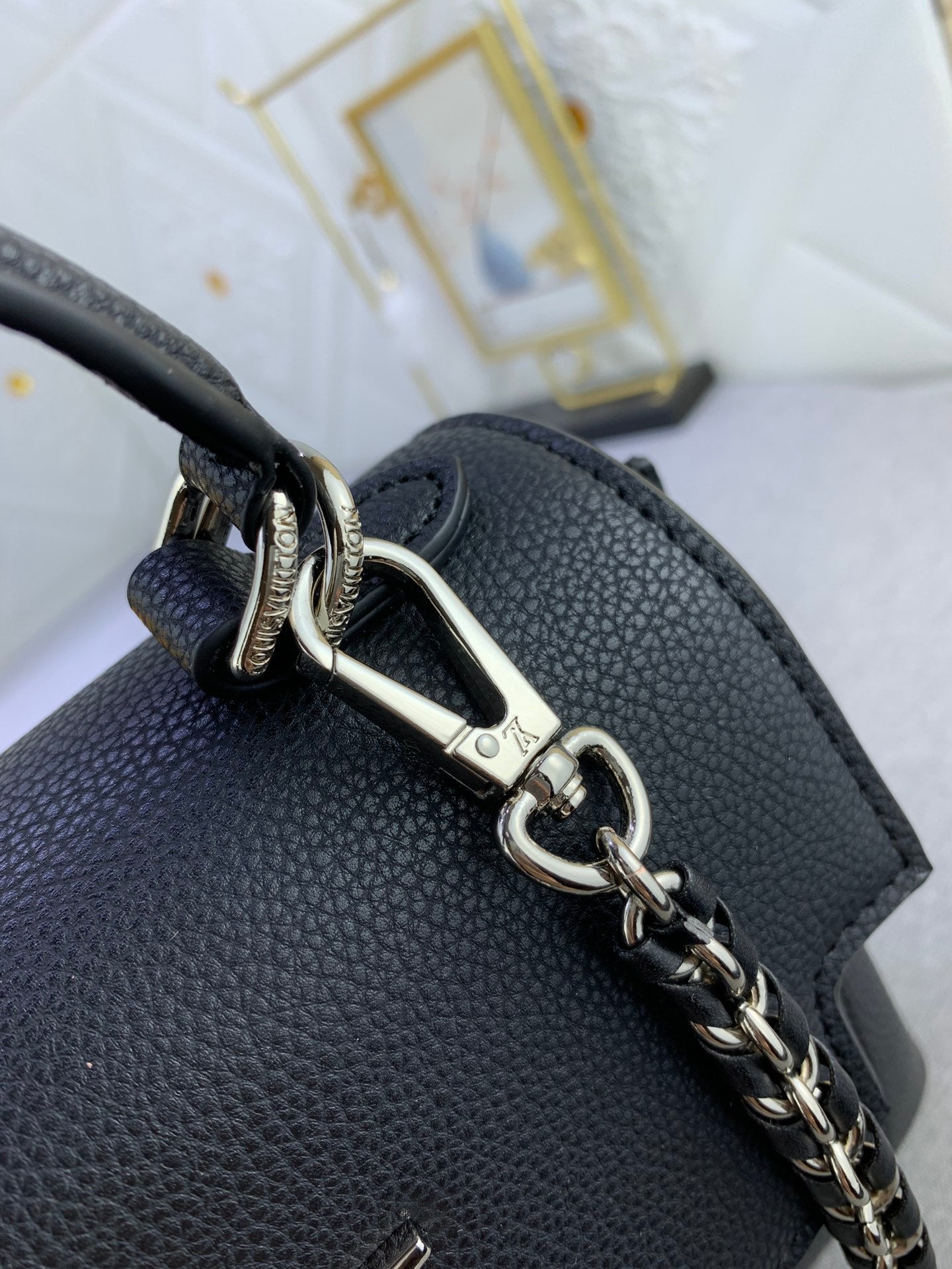 EN - Luxury Bags LUV 744