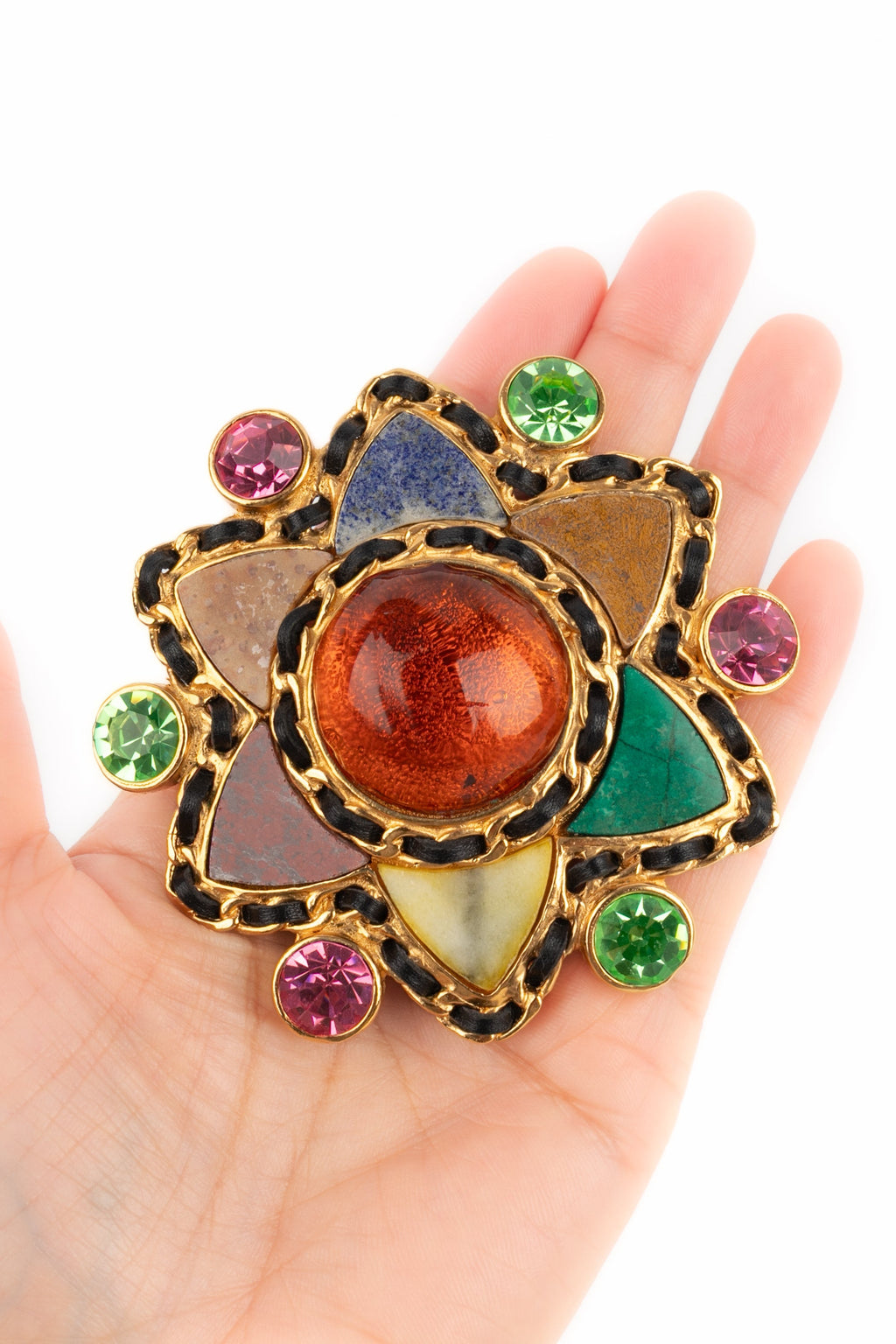 Broche Chanel