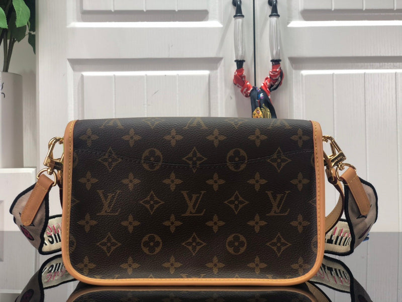 Fashion Lu-Vi bags - 2465