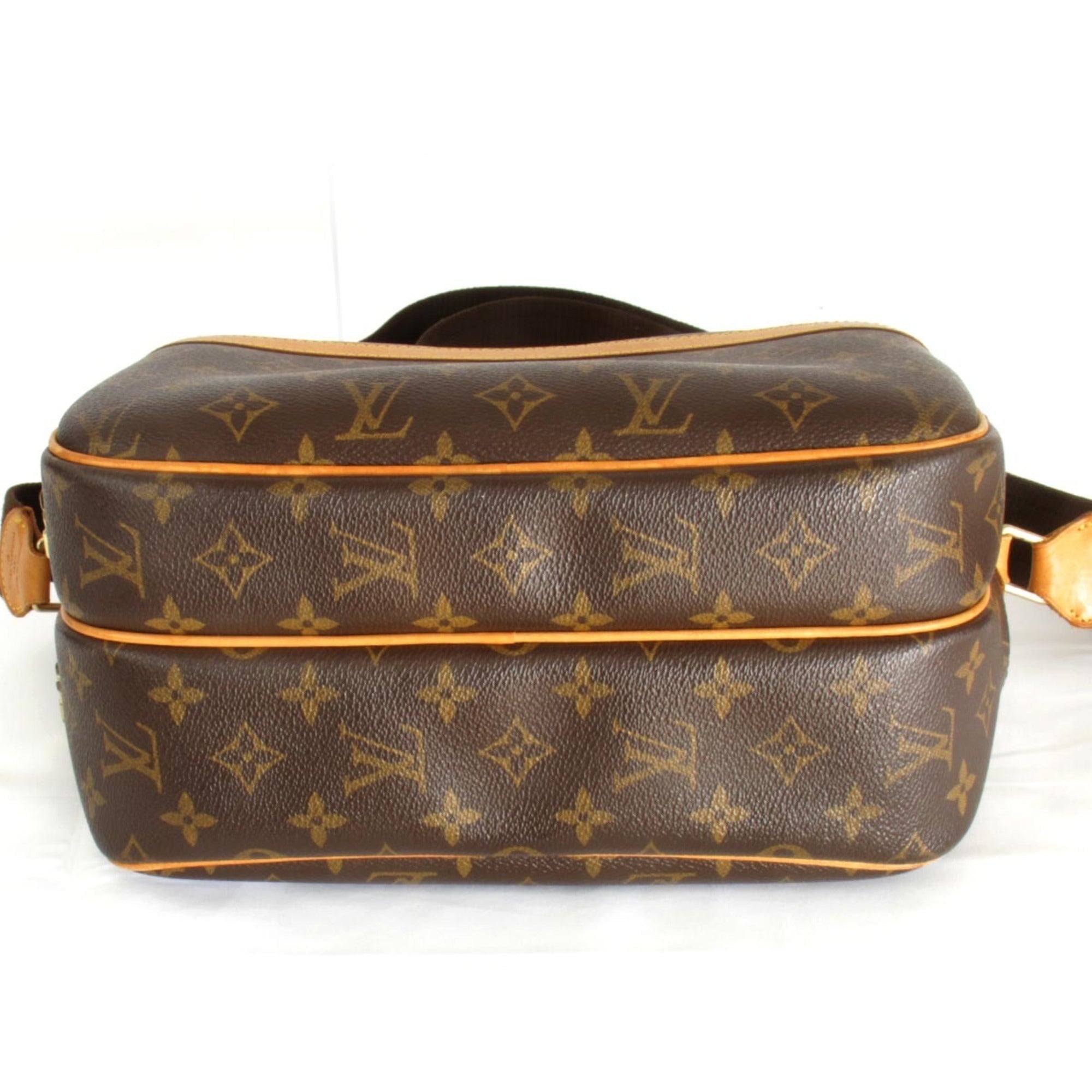 Louis Vuitton Reporter  Canvas Shopper Bag ()