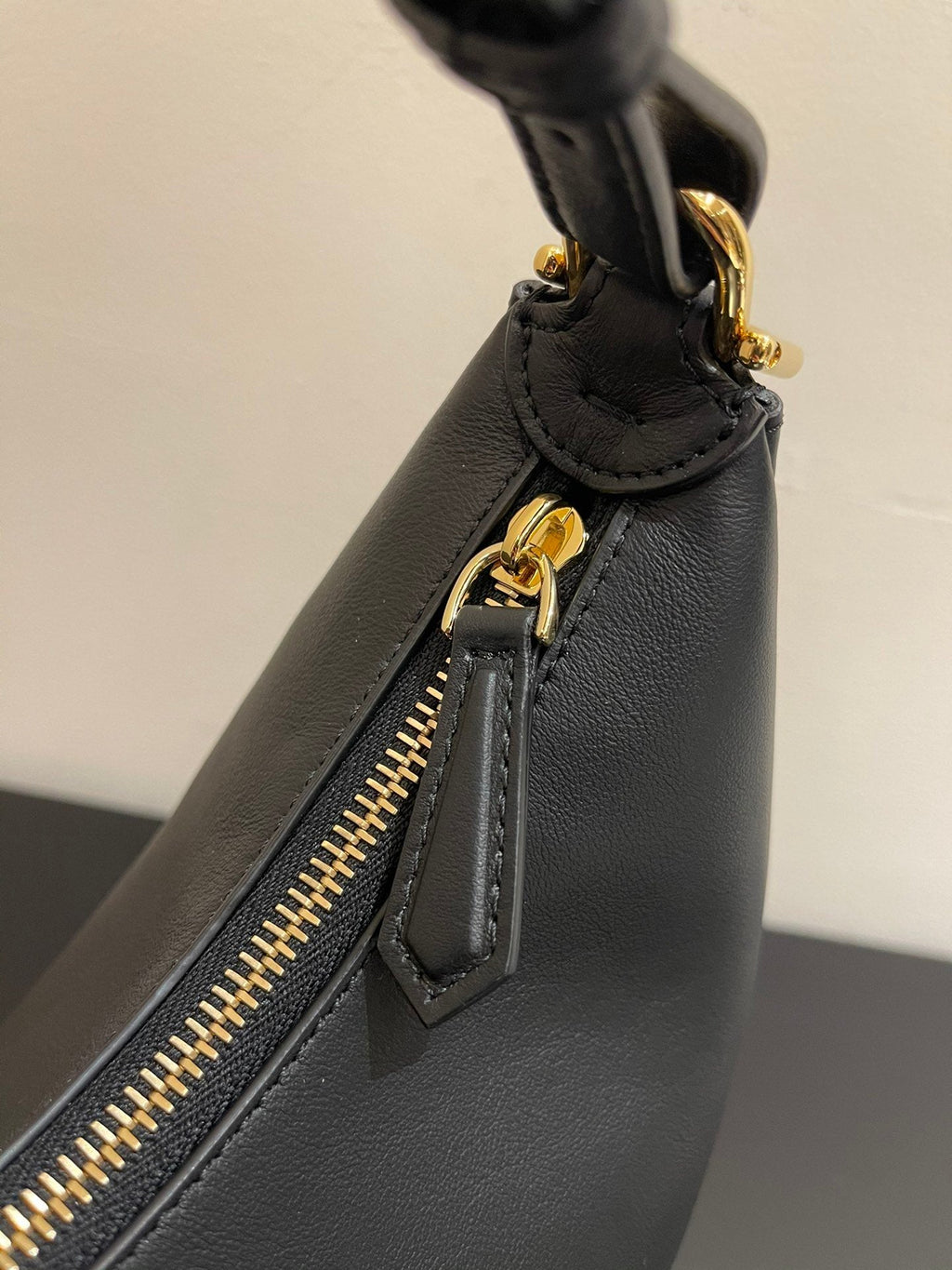 FI FIgraphy Small Black For Women, Handbags, Shoulder Bags 11.4in/29cm  8BR798A5DYF1HEJ