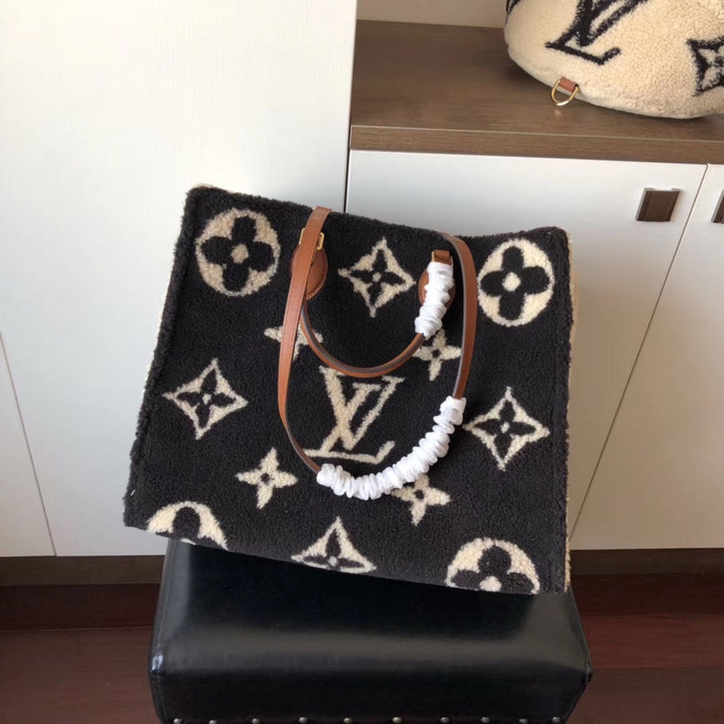 LOV2 Bags - Luxurious Bags  2837
