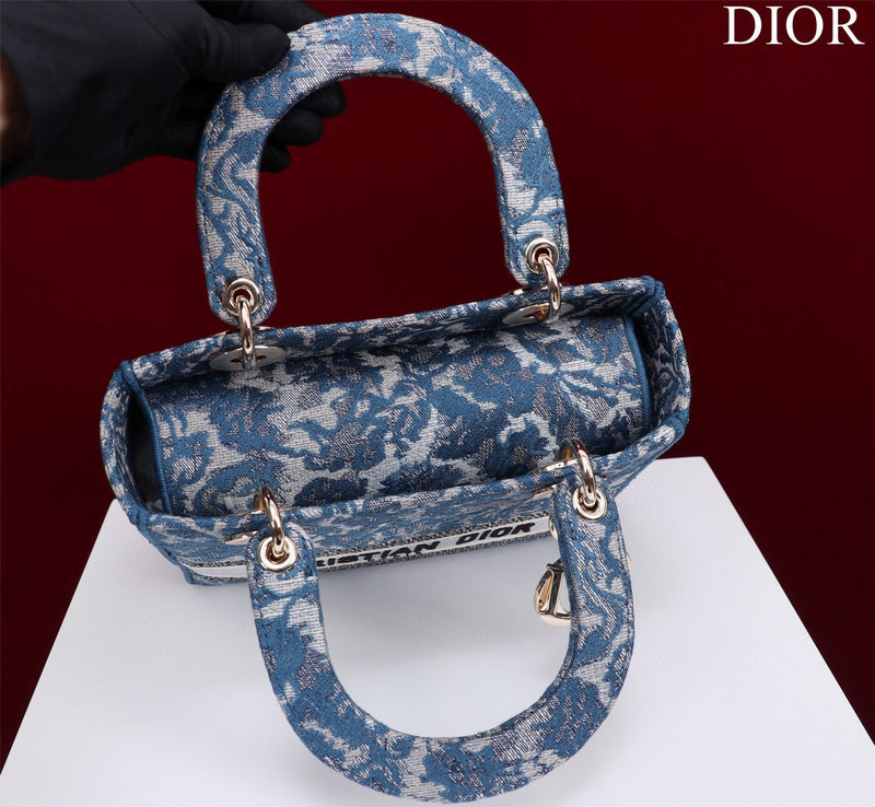 ELE - Dir Bags - 1702