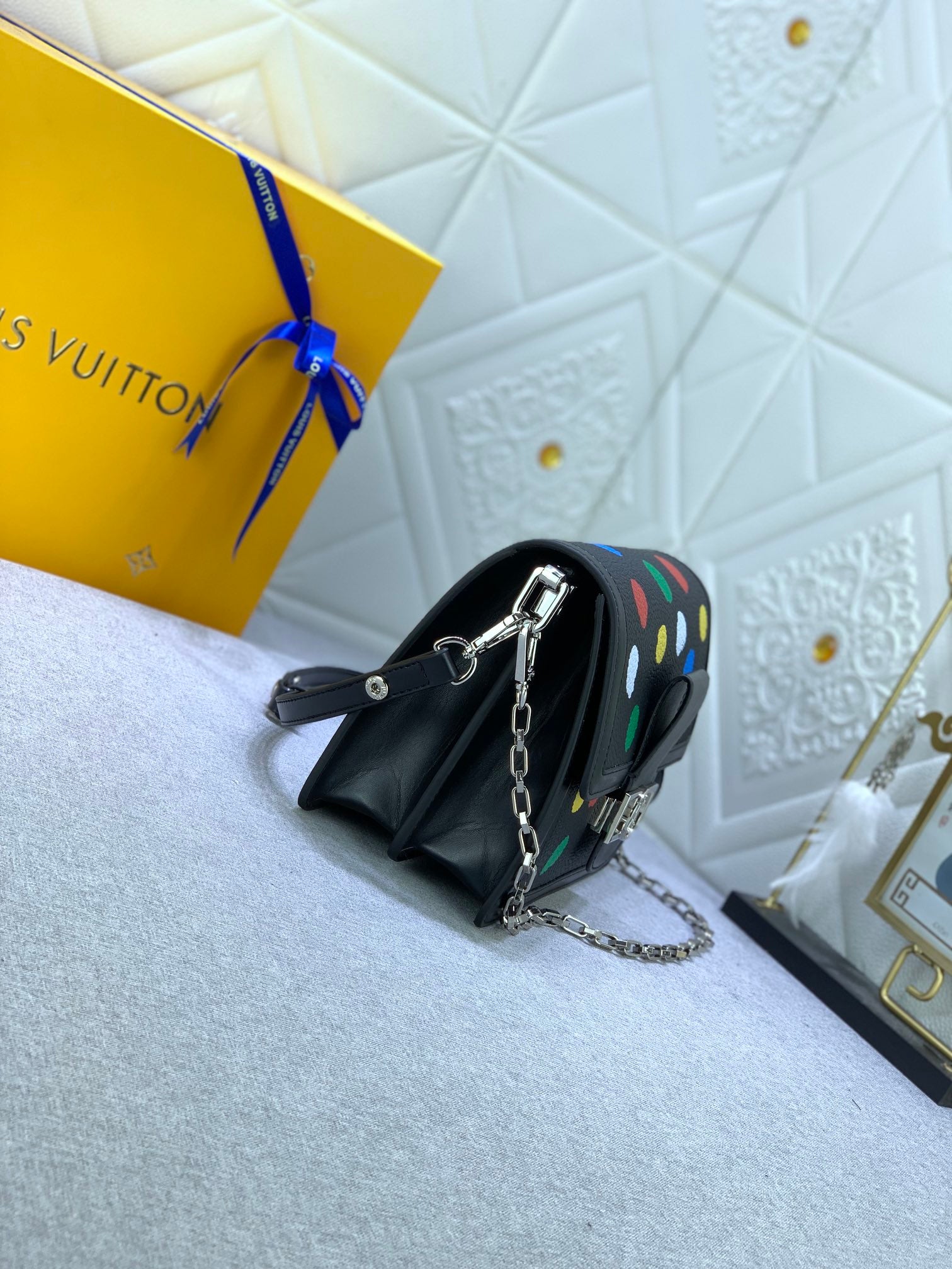 EN - New Arrival Bags LUV 658