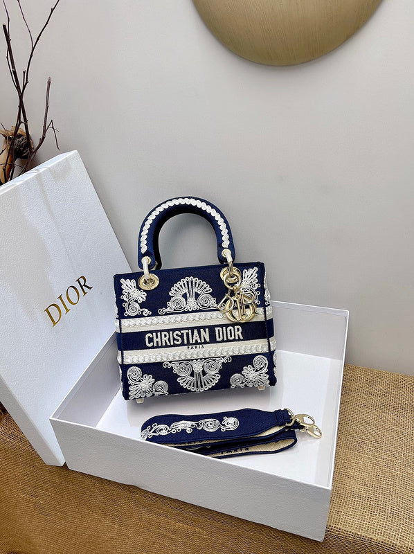 ELE - Dir Bags - 082