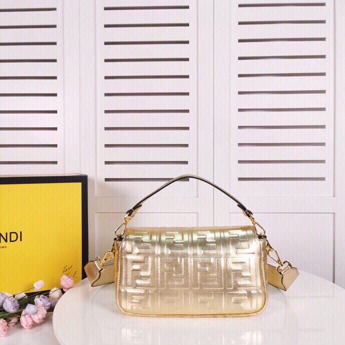 FI Baguette Chain MiGLAMI MeGLAMIum Gold Bag For Woman 26cm/10in