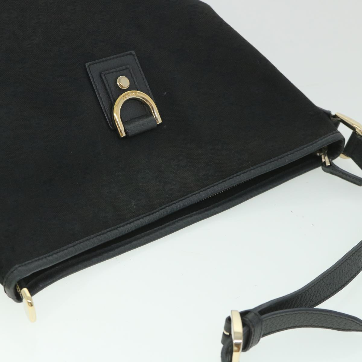 GUCCI GG Canvas Shoulder Bag Black 131326 ep1943