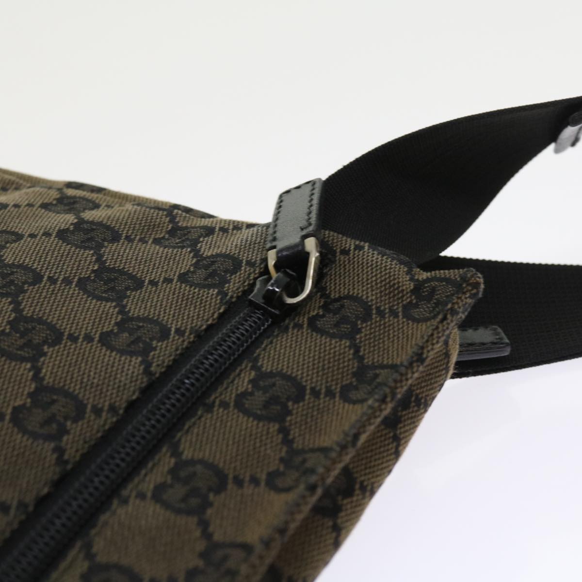 GUCCI GG Canvas Waist bag Brown 018 1621 ep1967