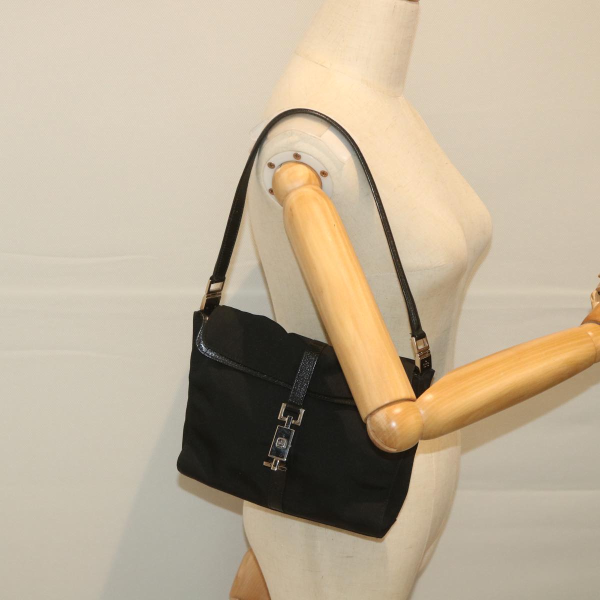 GUCCI Jackie Shoulder Bag Canvas Black 001 3734 001998 ep2082