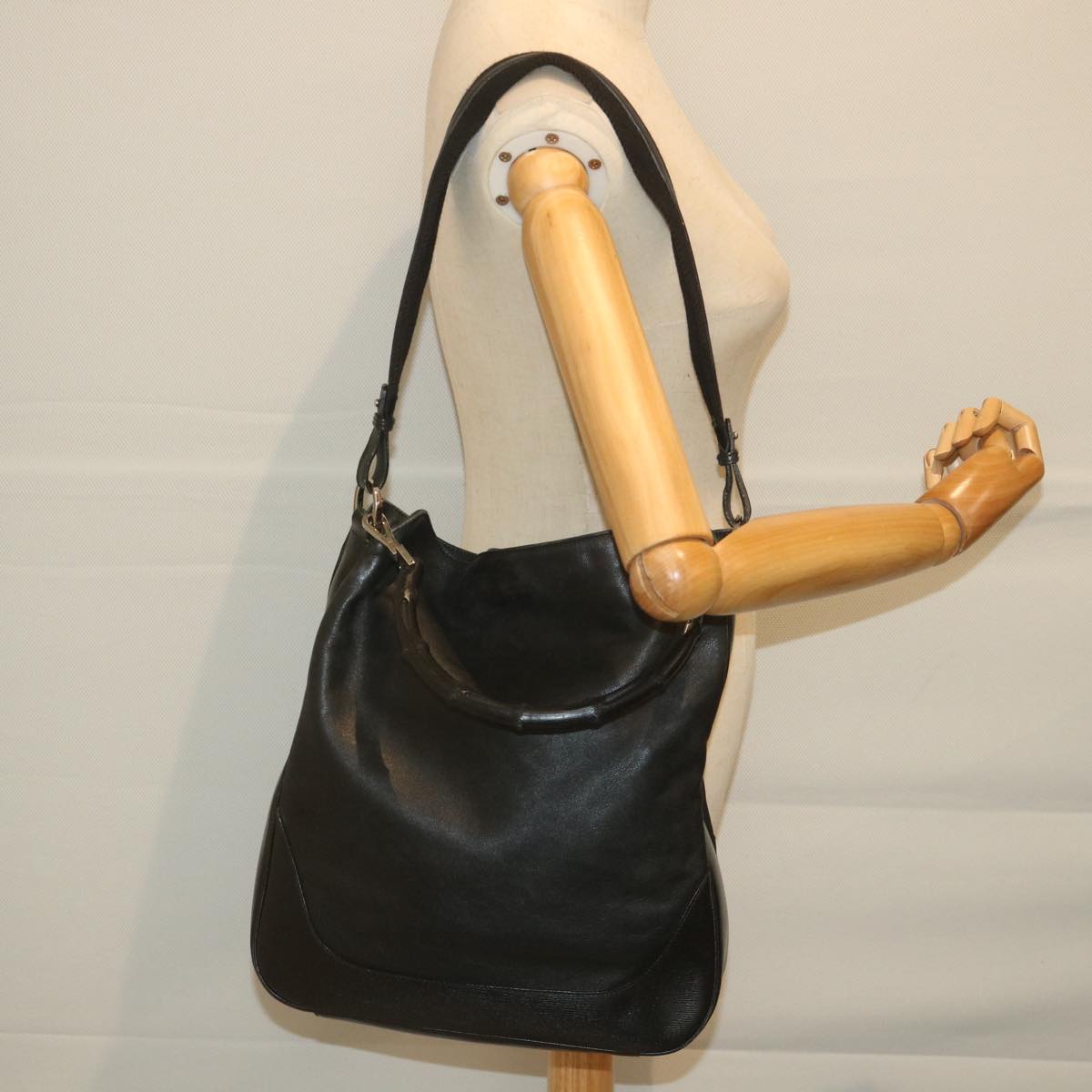 GUCCI Bamboo Shoulder Bag Leather Black 001 4058 1705 ep2085