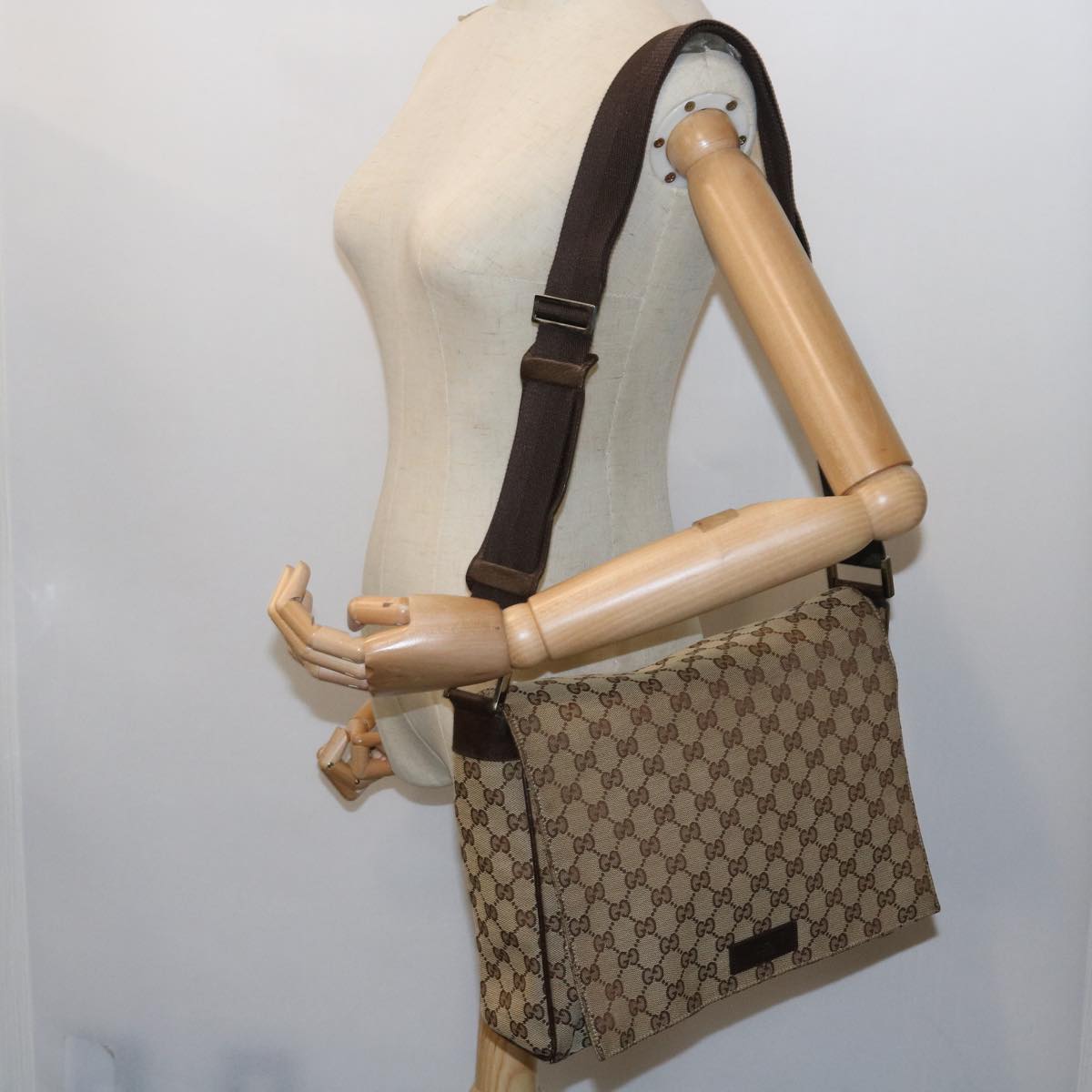 GUCCI GG Canvas Shoulder Bag Beige 146236 ep2201