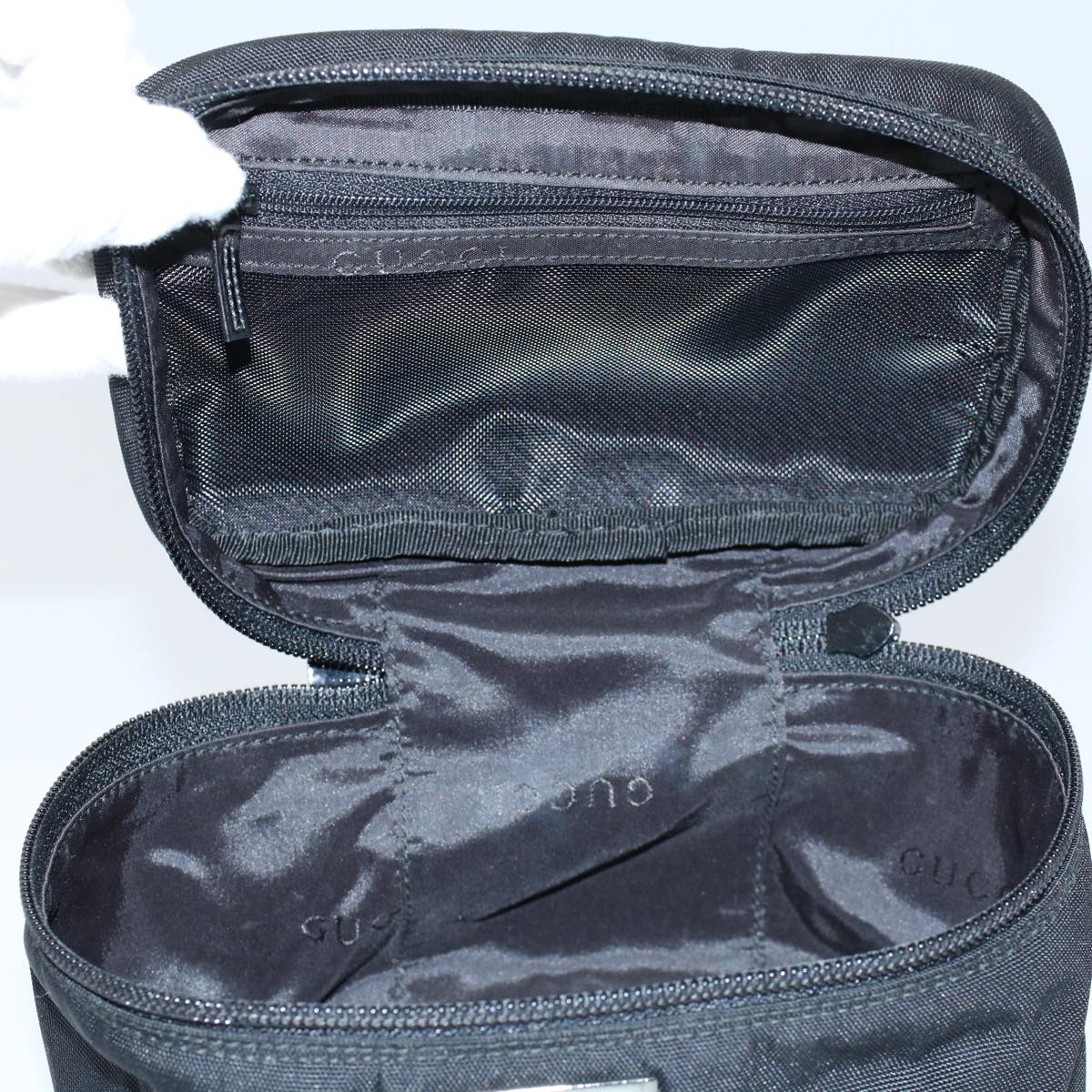 GUCCI Vanity Cosmetic Pouch Nylon Canvas Black 039 0951 ep2207