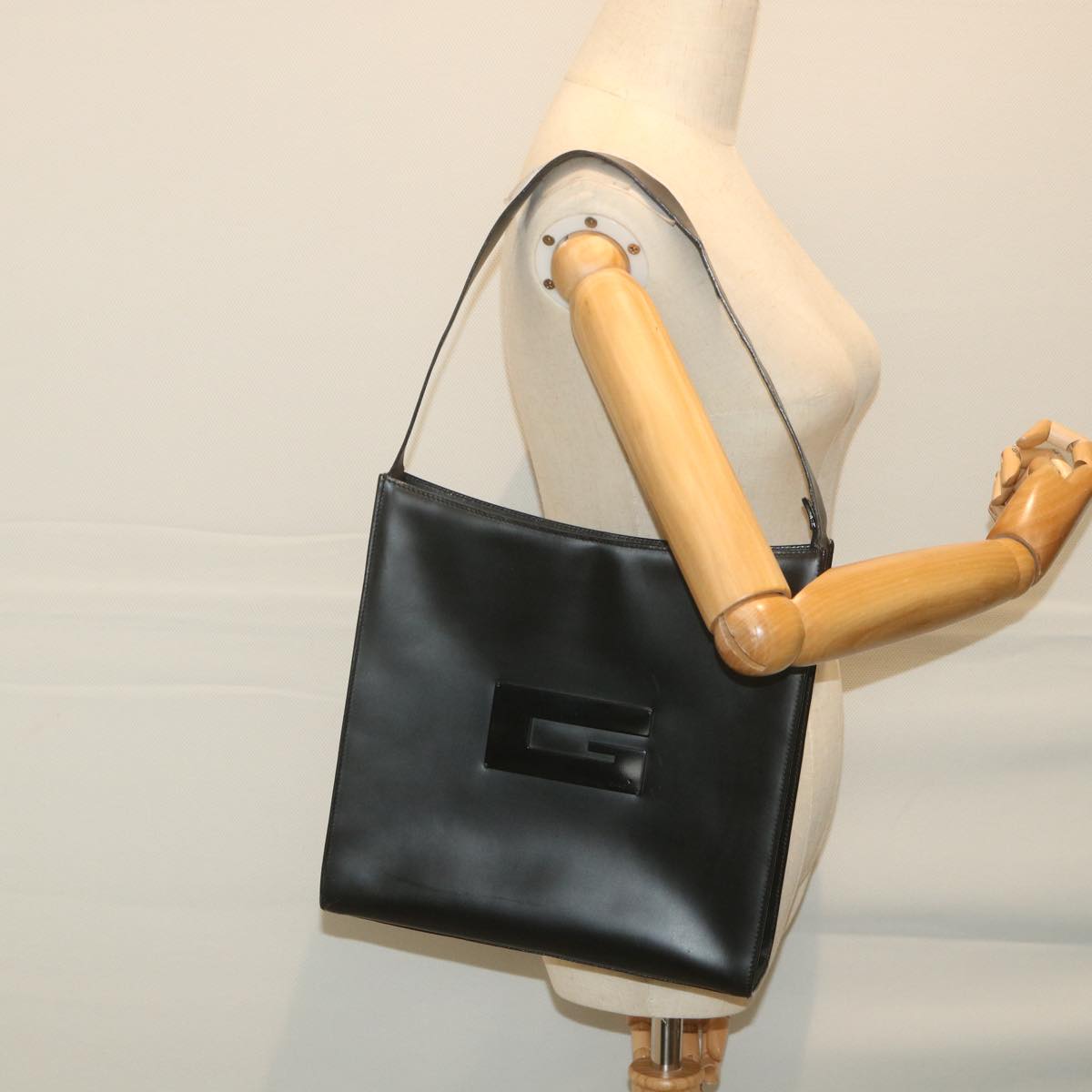 GUCCI Shoulder Bag Leather Black 001 2122 ep2293