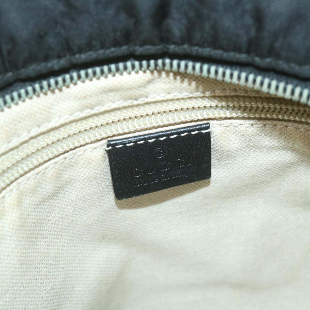 GUCCI GG Canvas Shoulder Bag Black 308840 ep2303