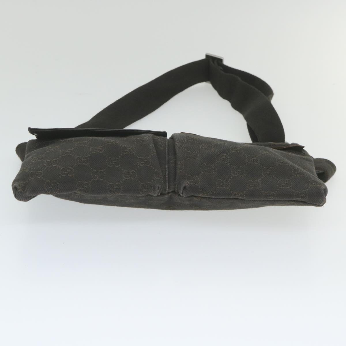 GUCCI GG Canvas Waist bag Black 28566 ep2433