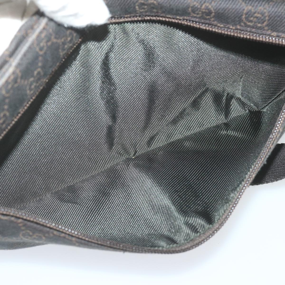 GUCCI GG Canvas Waist bag Black 28566 ep2433
