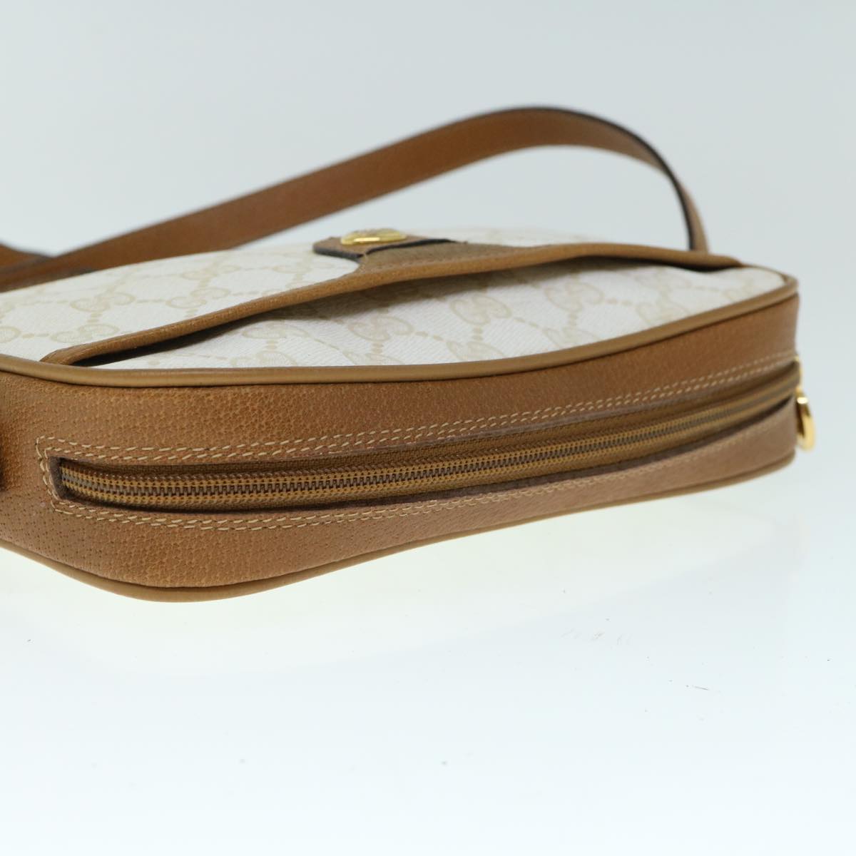 GUCCI GG Supreme Shoulder Bag PVC Leather White 116 02 089 ep2521