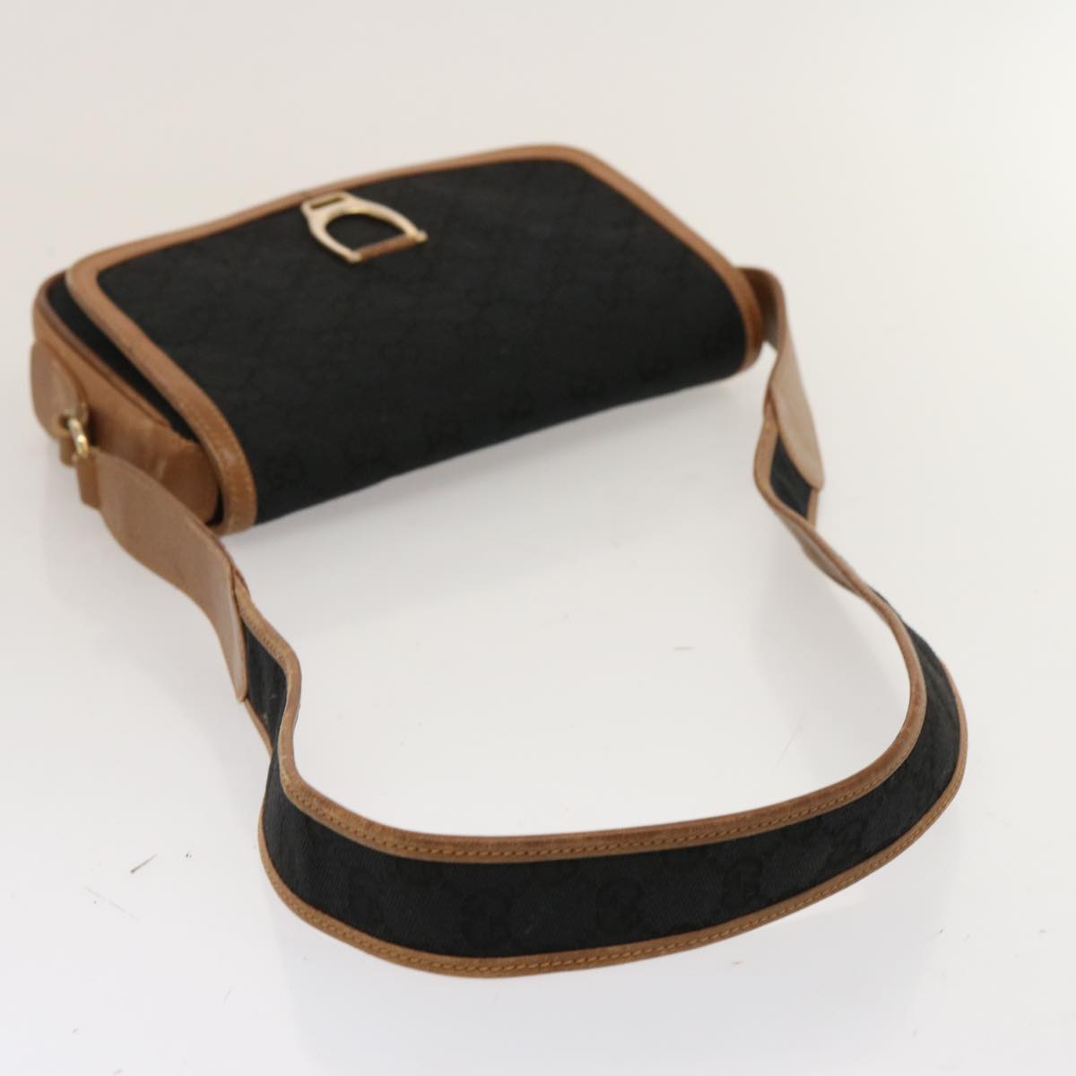 GUCCI GG Canvas Shoulder Bag Black ep4110