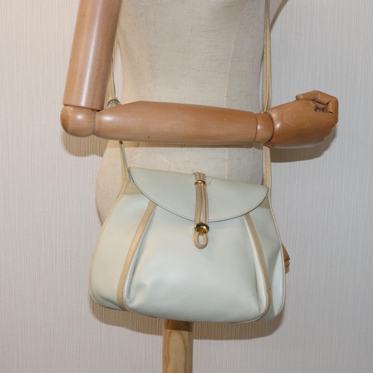 GUCCI Shoulder Bag Leather Beige ep4257