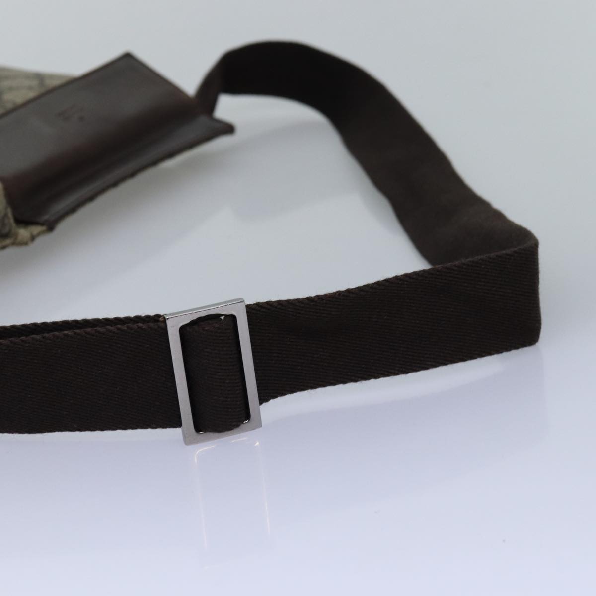 GUCCI GG Supreme Waist bag PVC Beige 28566 ep4576