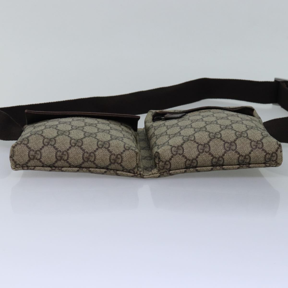 GUCCI GG Supreme Waist bag PVC Beige 28566 ep4576