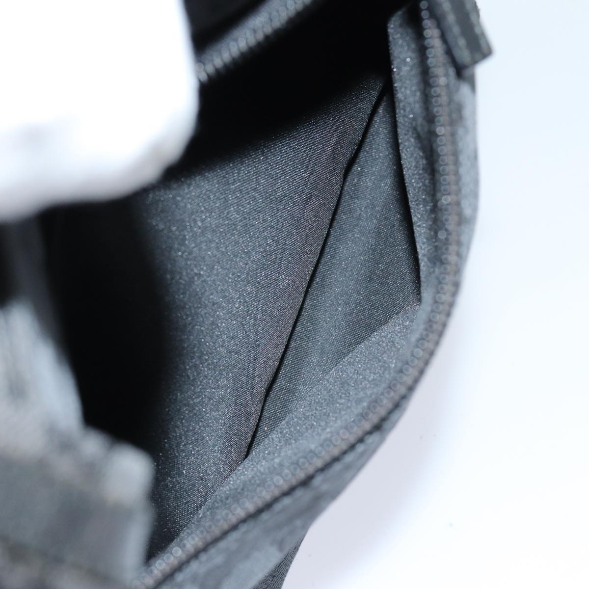 GUCCI GG Canvas Shoulder Bag Black 002 1075 ep4835
