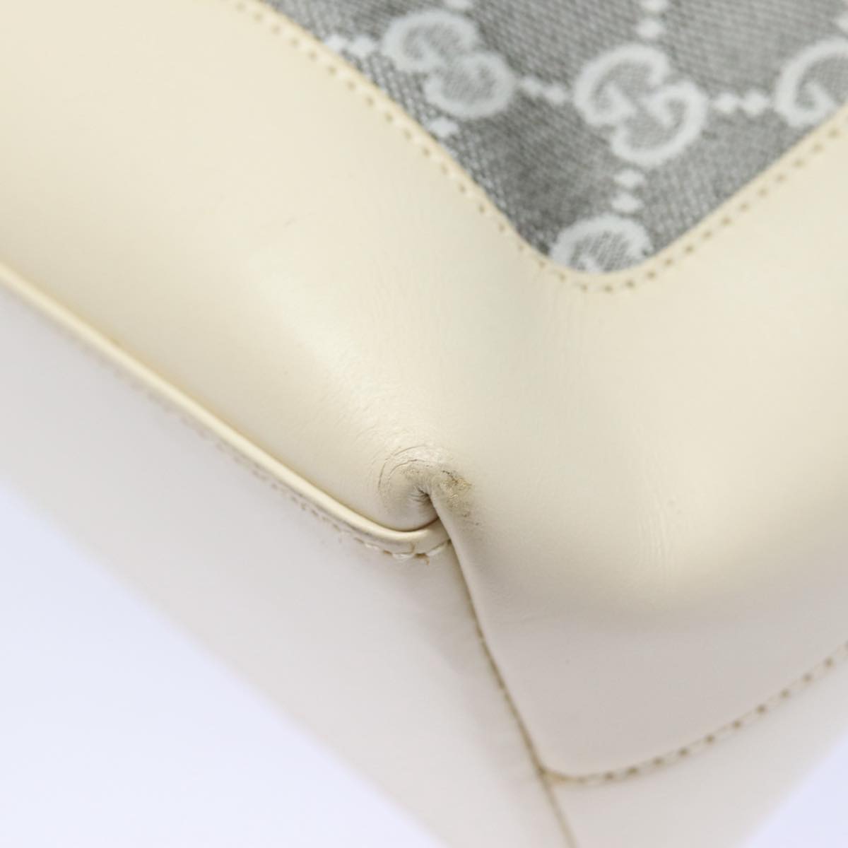 GUCCI GG Canvas Jackie Shoulder Bag White 001 3876 ep4890
