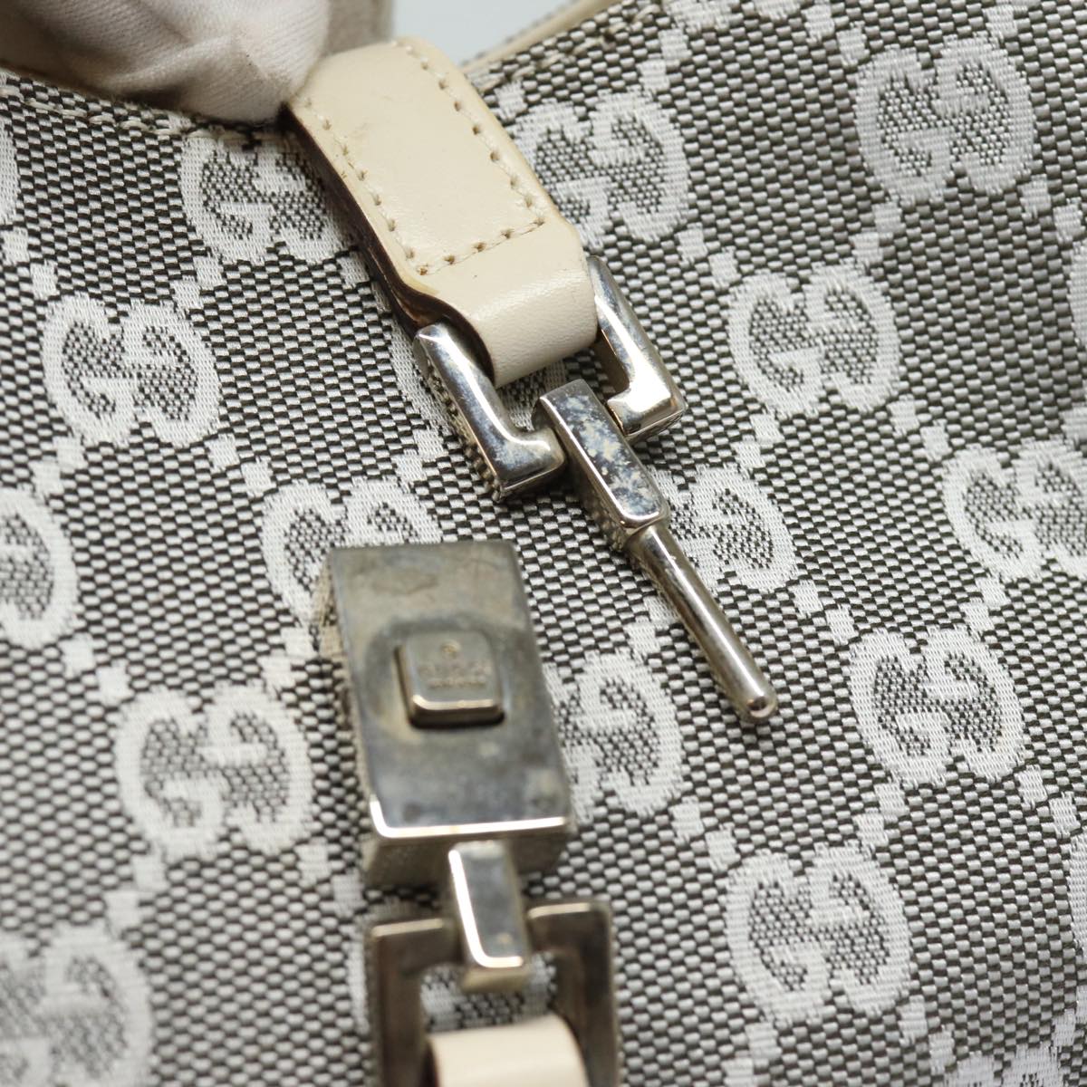 GUCCI GG Canvas Jackie Shoulder Bag White 001 3876 ep4890