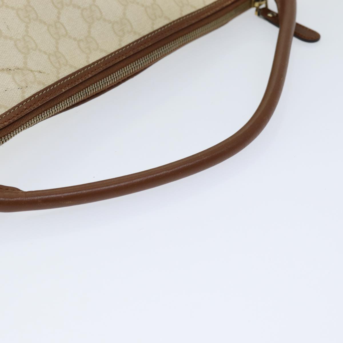 GUCCI GG Supreme Shoulder Bag PVC Leather White ep5061