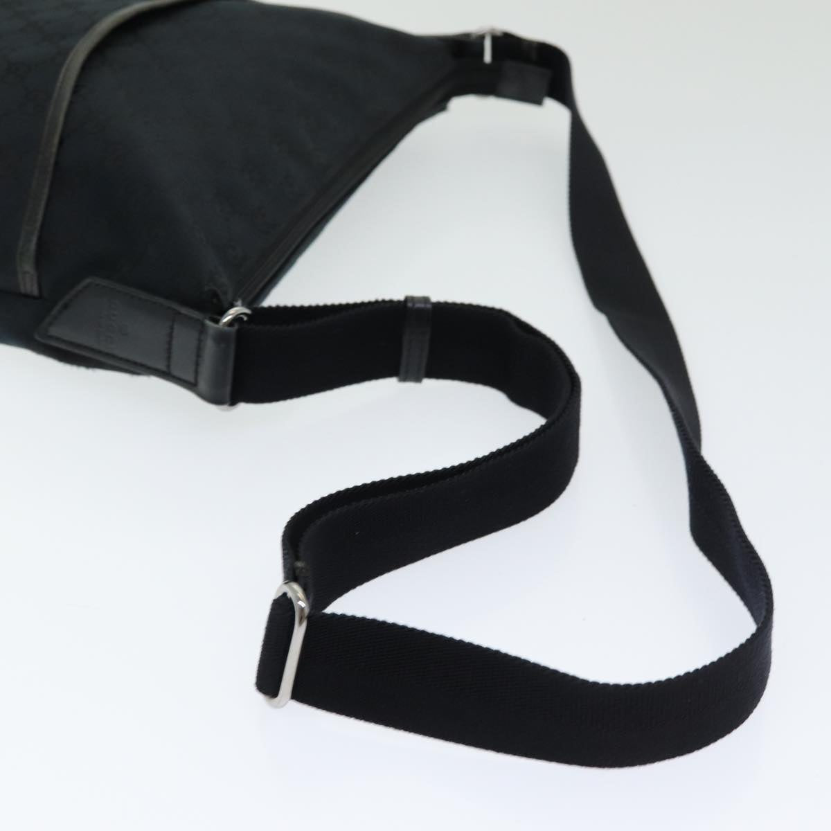 GUCCI GG Canvas Shoulder Bag Black 145857 ep5062
