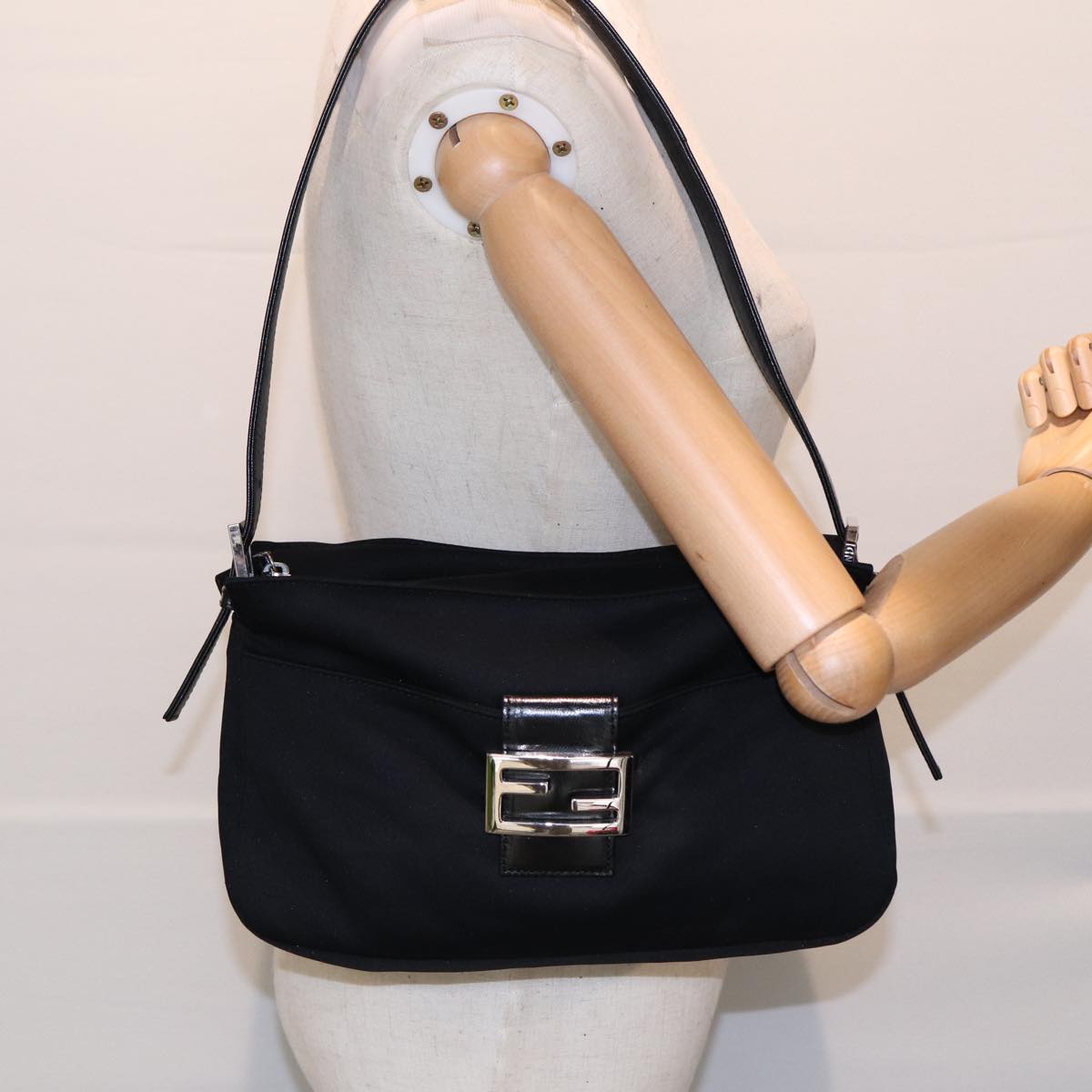 FENDI Mamma Baguette Shoulder Bag Nylon Black ep5075
